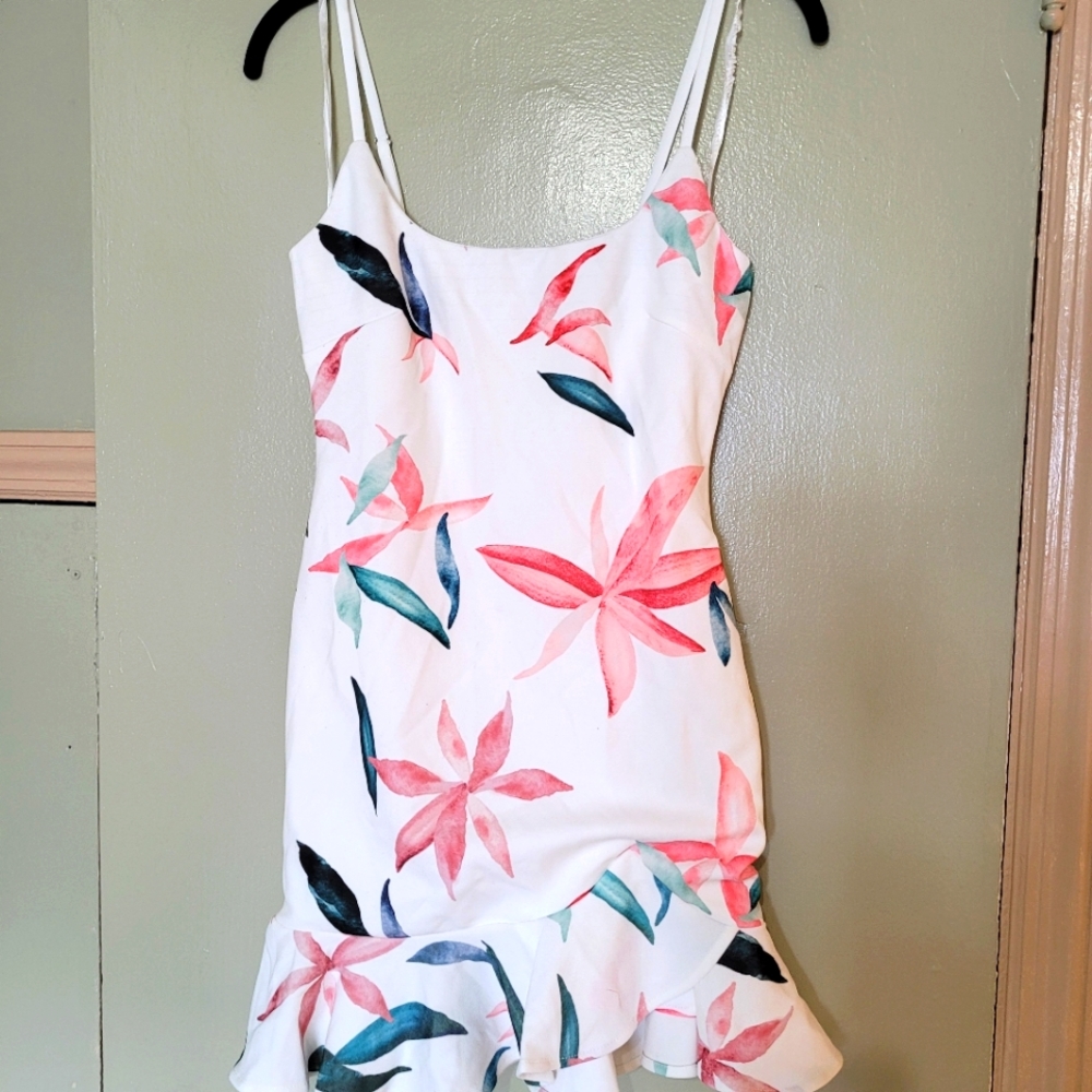 Mini White Dress with floral print, adjustable thin straps and zipper
